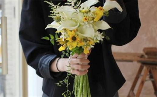 2025年农历三月廿六是不是结婚吉日 今日办婚礼好吗