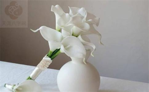 2025年10月13日领证好吗 是登记领证好日子吗 2025年10月13日领证好吗 是登记领证好日子吗