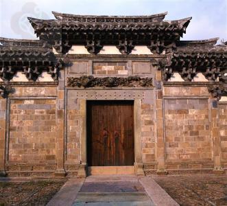 2025年12月03日哪个方位财运好