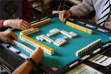 2025年12月07日打麻将财神方位查询