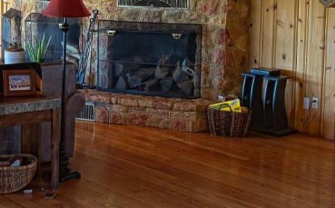 2025年12月03日搬家好不好 宜乔迁搬新房吉日查询