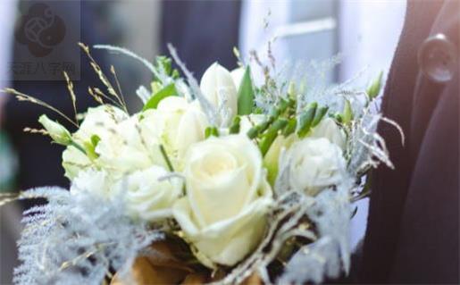 2025年农历十月三十是结婚好日子吗 适不适合办喜事 2025年农历十月三十是结婚好日子吗 适不适合办喜事